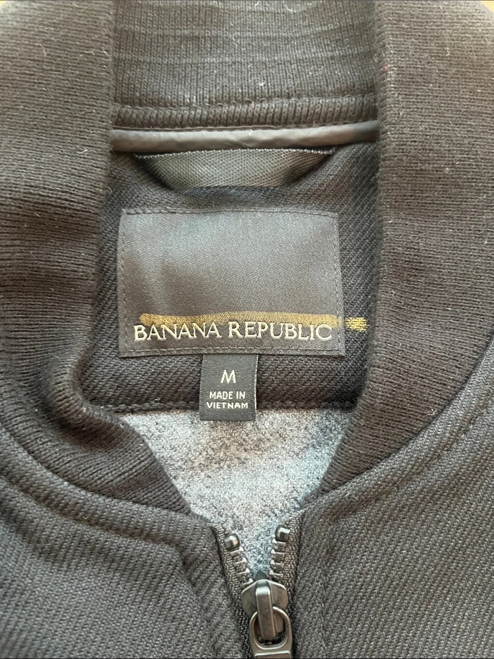 Banana Republic sleek black